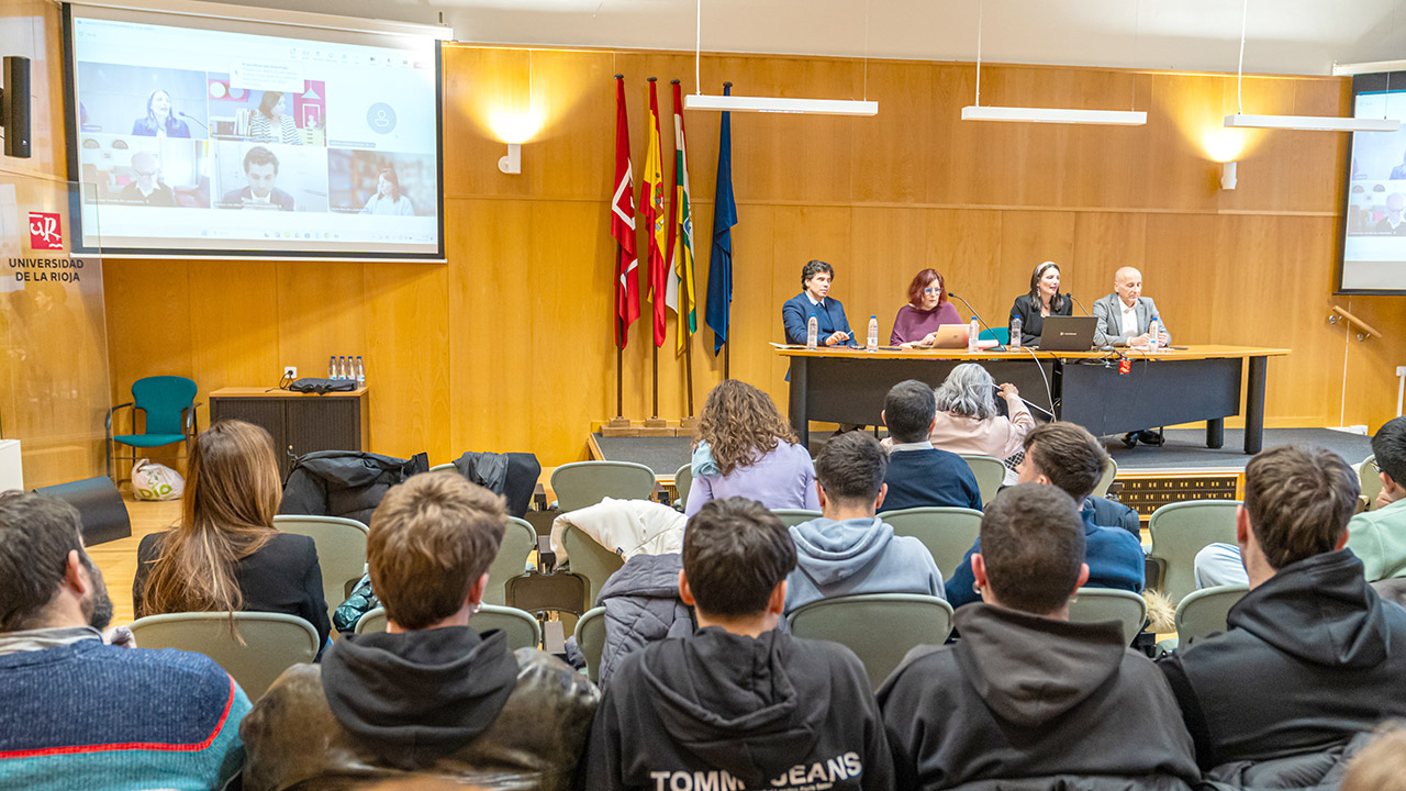 IV Encuentro Derecho Social y Empresa. Retos de la OIT en materia de transición a la formalidad, protección social y cuidados